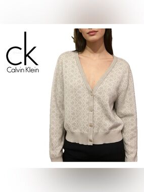 Calvin Klein Long Sleeved Branded Logo Cardigan. Women’s Size Medium.